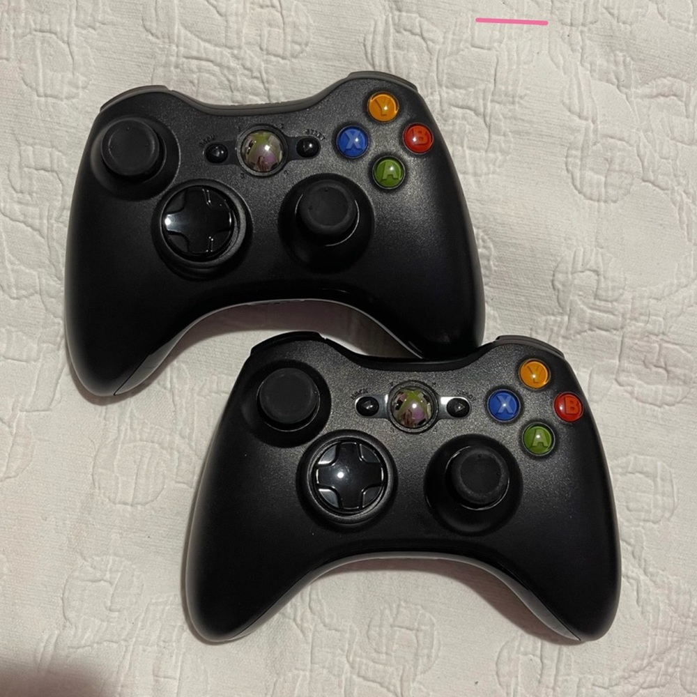 Xbox 360 controllers